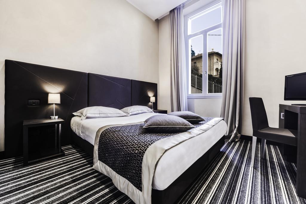 Hotel Principe Di Torino Bagian luar foto